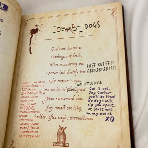 Disney Descendants  Mal's Spell Book Hardcover 2015 Disney Channel - Picture 4 of 14